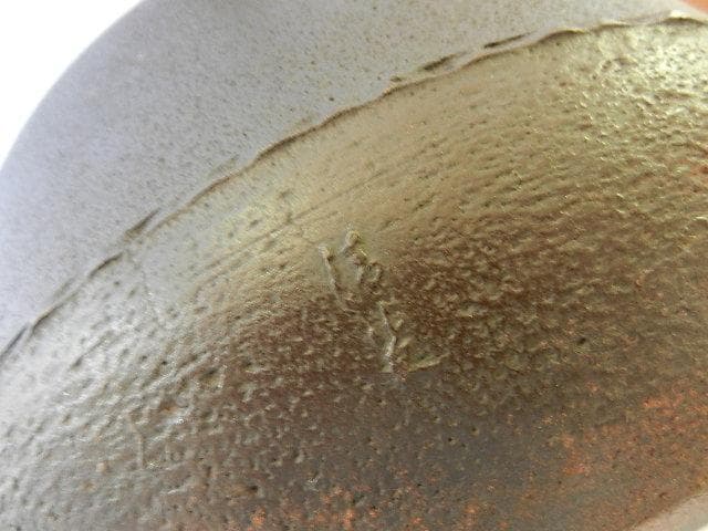 釜師「清光」作「浜松地紋　真形広口釜」 （高２１．５㌢、口１５㌢、胴２５．５㌢）