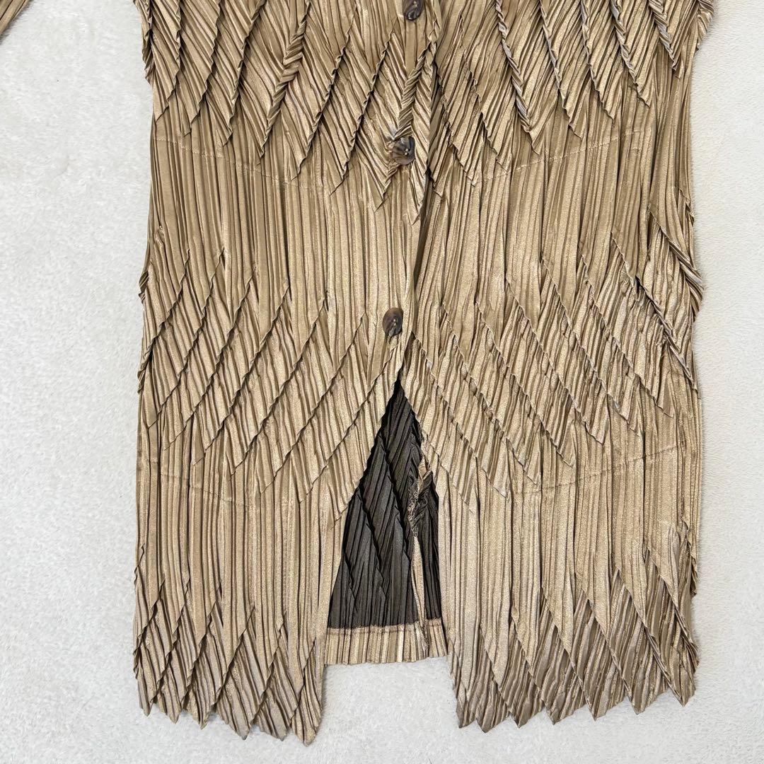 極美品✨ISSEY MIYAKE 変形　立体　プリーツ　ジャケット　ゴールド
