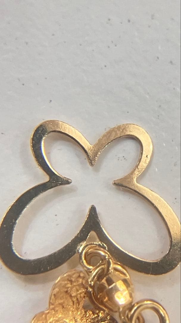 k18 金　ピアス　ゴールド　　蝶　バタフライ　デザインピアス