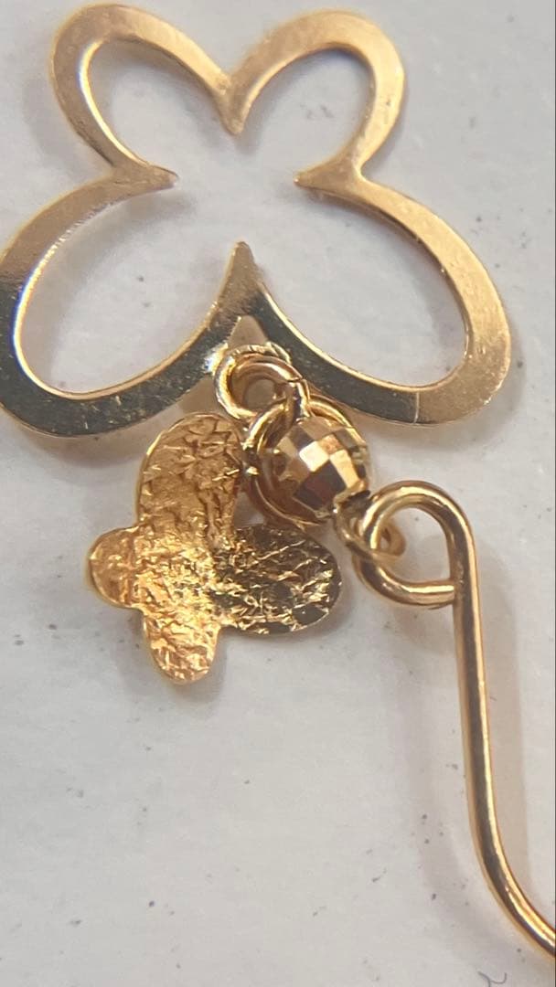 k18 金　ピアス　ゴールド　　蝶　バタフライ　デザインピアス