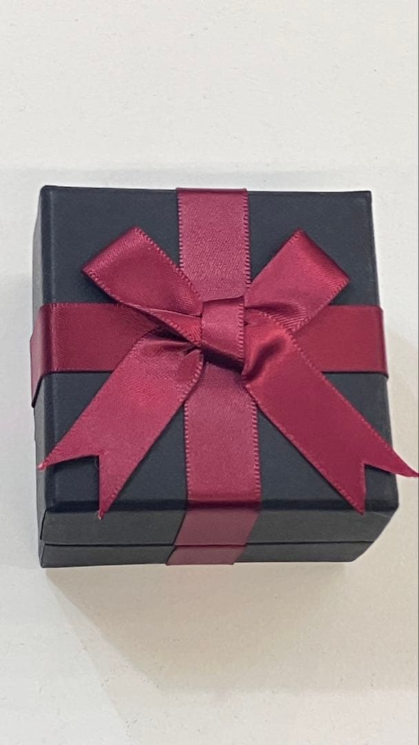 k18 金　ピアス　ゴールド　　蝶　バタフライ　デザインピアス