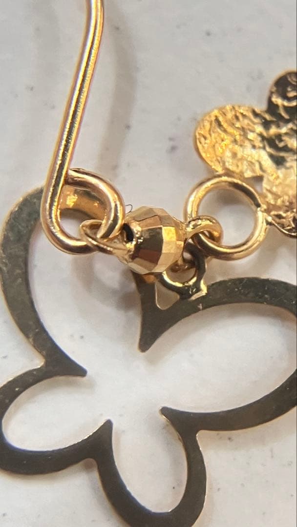 k18 金　ピアス　ゴールド　　蝶　バタフライ　デザインピアス