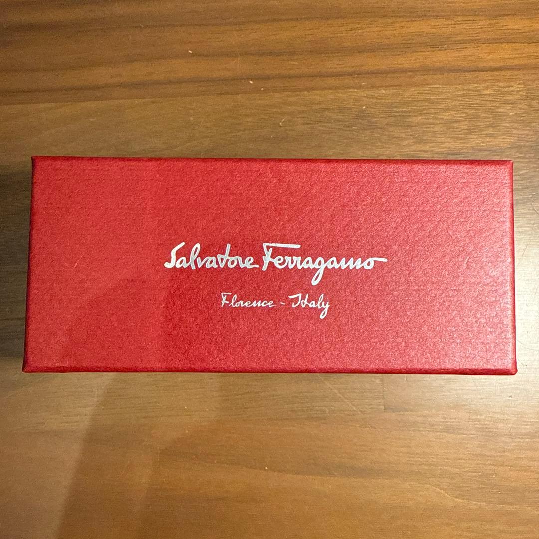 【美品】Salvatore Ferragamoフェラガモ バレッタ