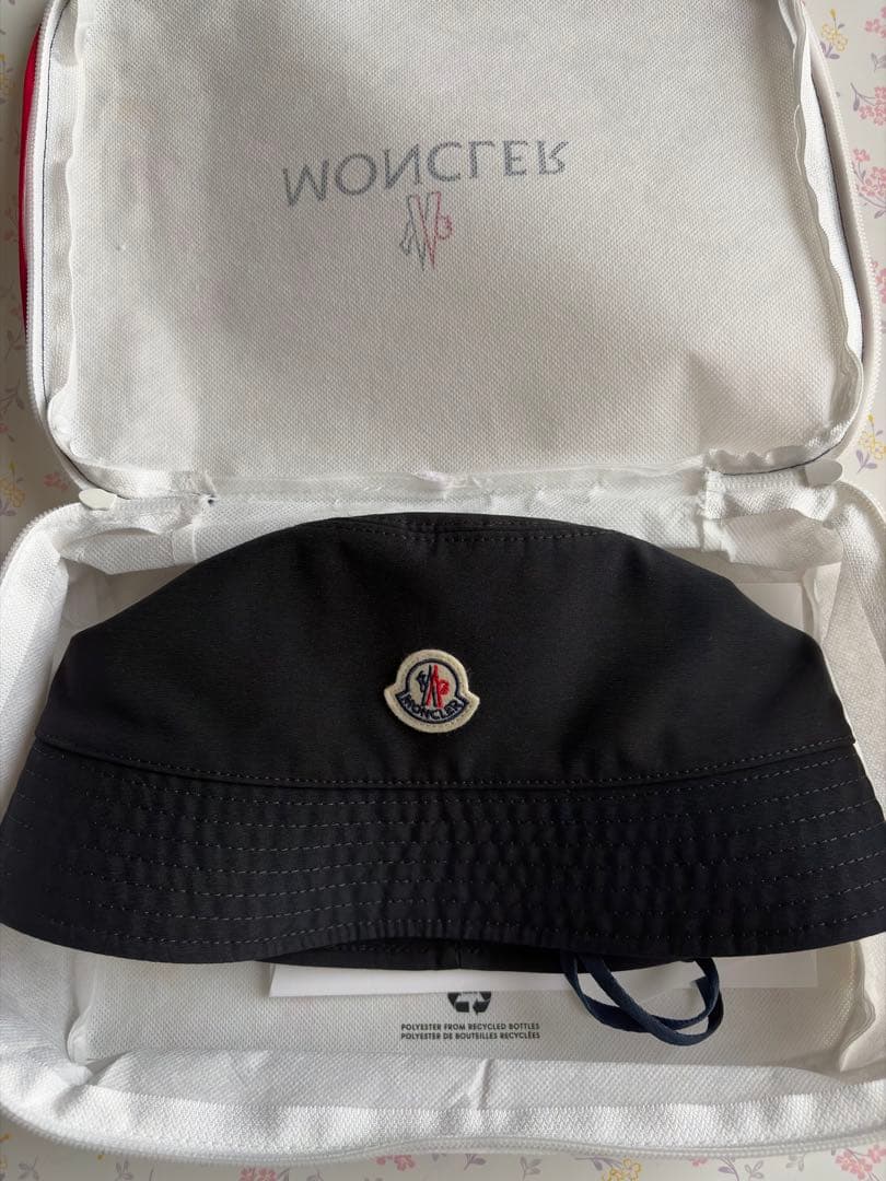 MONCLER モンクレール　バケットハット　ブラック