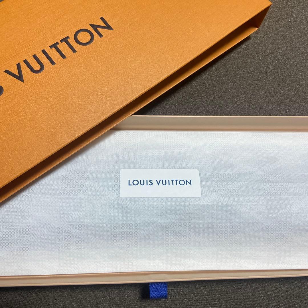 ブ*ー様 【新品未使用】LOUIS VUITTON グレー ネクタイプレゼント用