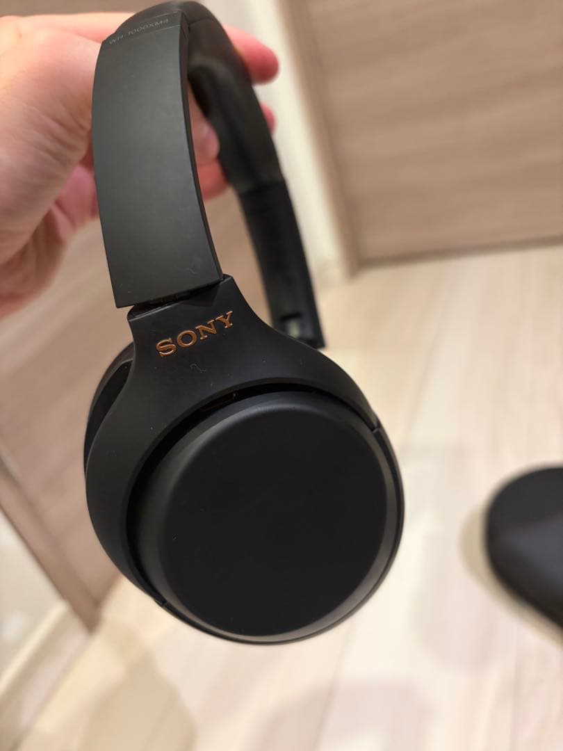 SONY WH-1000XM4 ワイヤレスヘッドホンブラック美品ケース付き