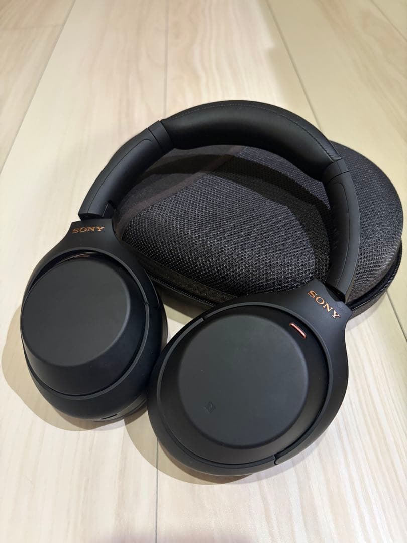 SONY WH-1000XM4 ワイヤレスヘッドホンブラック美品ケース付き