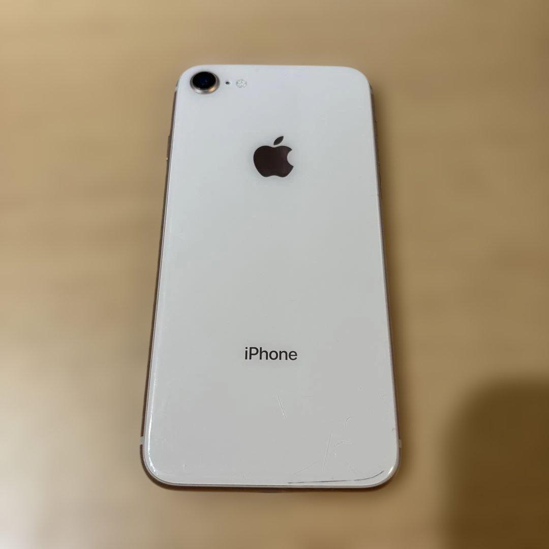 iPhone 8/GOLD/256GB/バッテリー83%