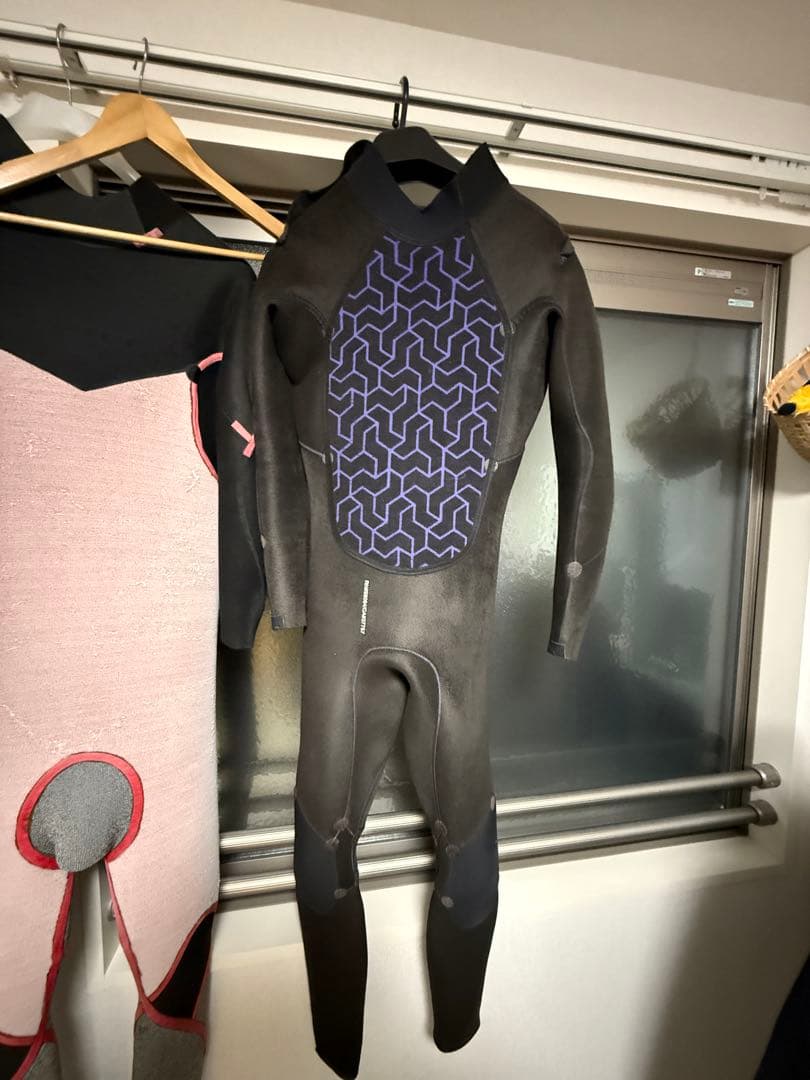 BILLABONG Absolute 4/3mm MLサイズ ブラック