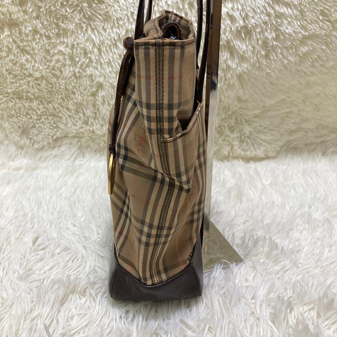 バーバリー　トートバッグ　ゴールドチャーム付き　ノバチェック　シャドーホース