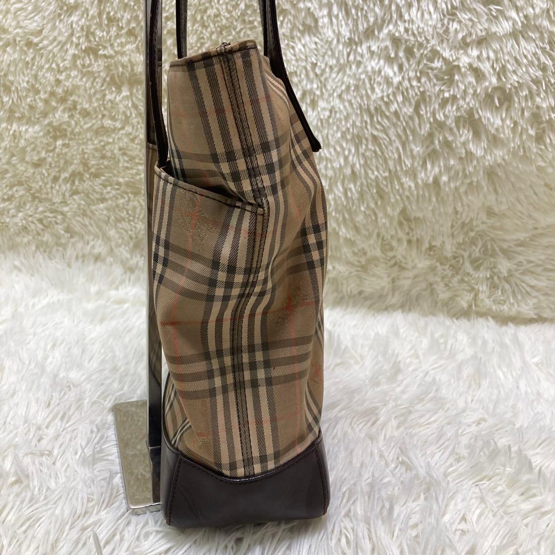 バーバリー　トートバッグ　ゴールドチャーム付き　ノバチェック　シャドーホース