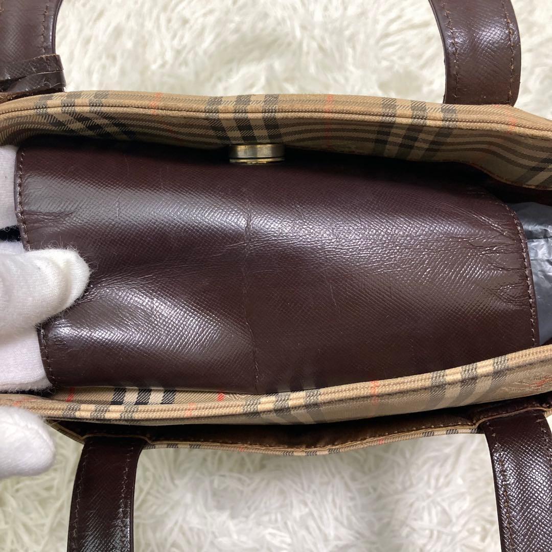 バーバリー　トートバッグ　ゴールドチャーム付き　ノバチェック　シャドーホース