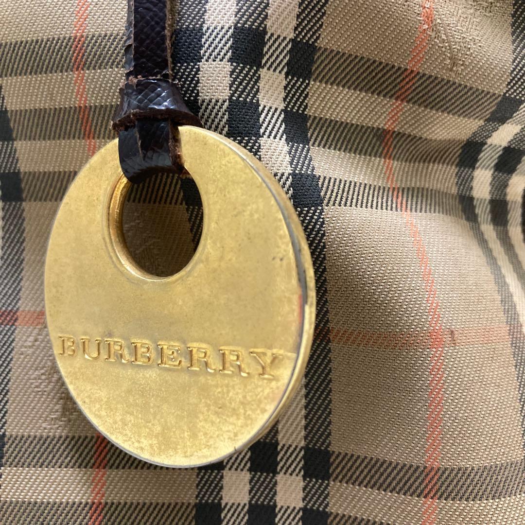 バーバリー　トートバッグ　ゴールドチャーム付き　ノバチェック　シャドーホース