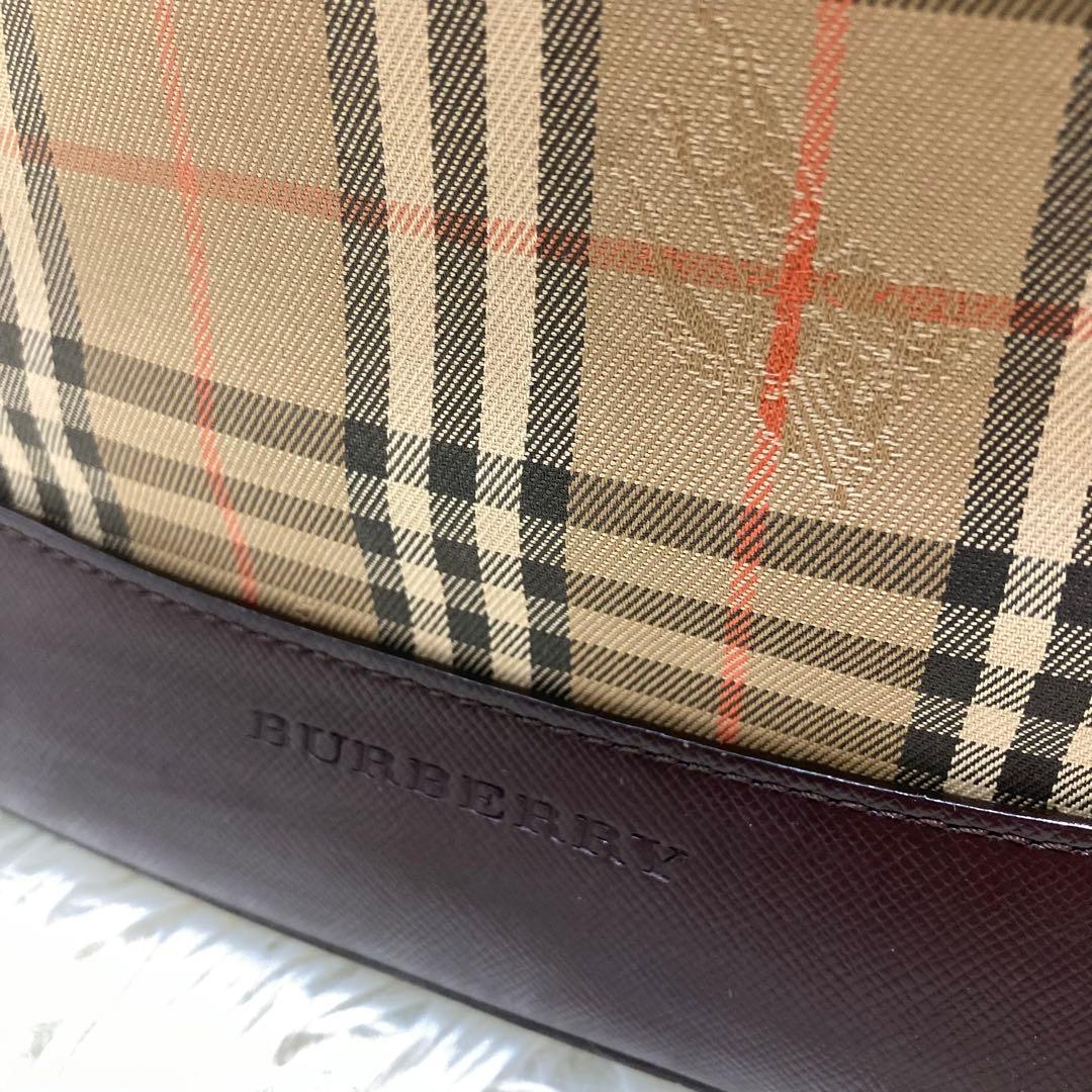 バーバリー　トートバッグ　ゴールドチャーム付き　ノバチェック　シャドーホース