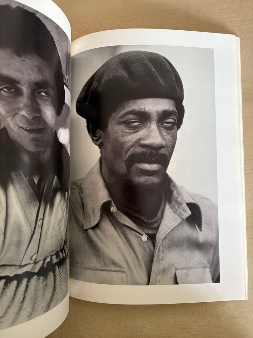 ヒッピー写真集　Rag Theater サイン付き