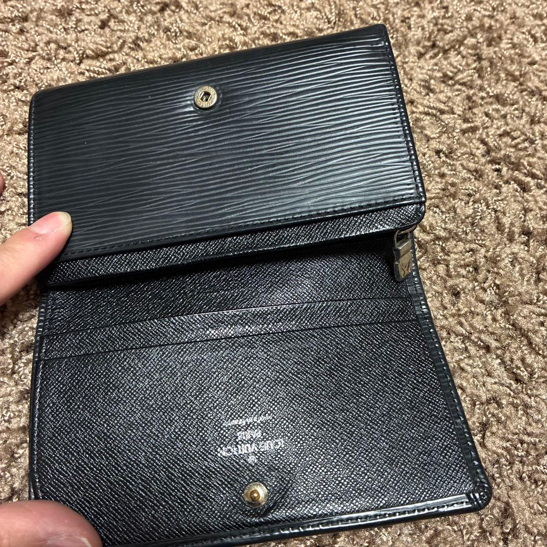 ルイヴィトン LOUIS VUITTON エピ 黒 三つ折り財布 ブラック