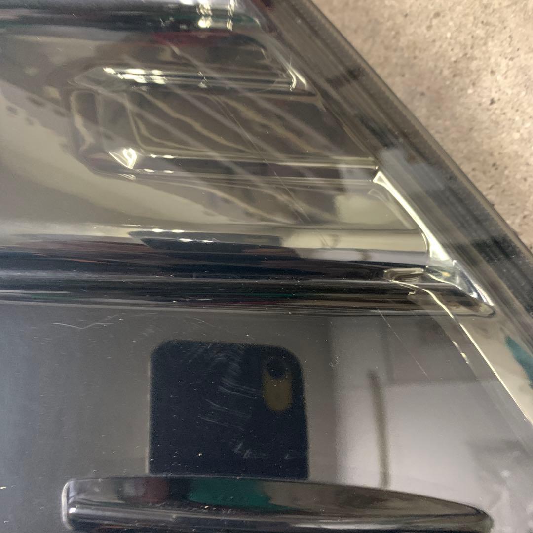 ハイラックスgun125ブラックテールランプ スモークレンズ左右　　　早い物勝ち