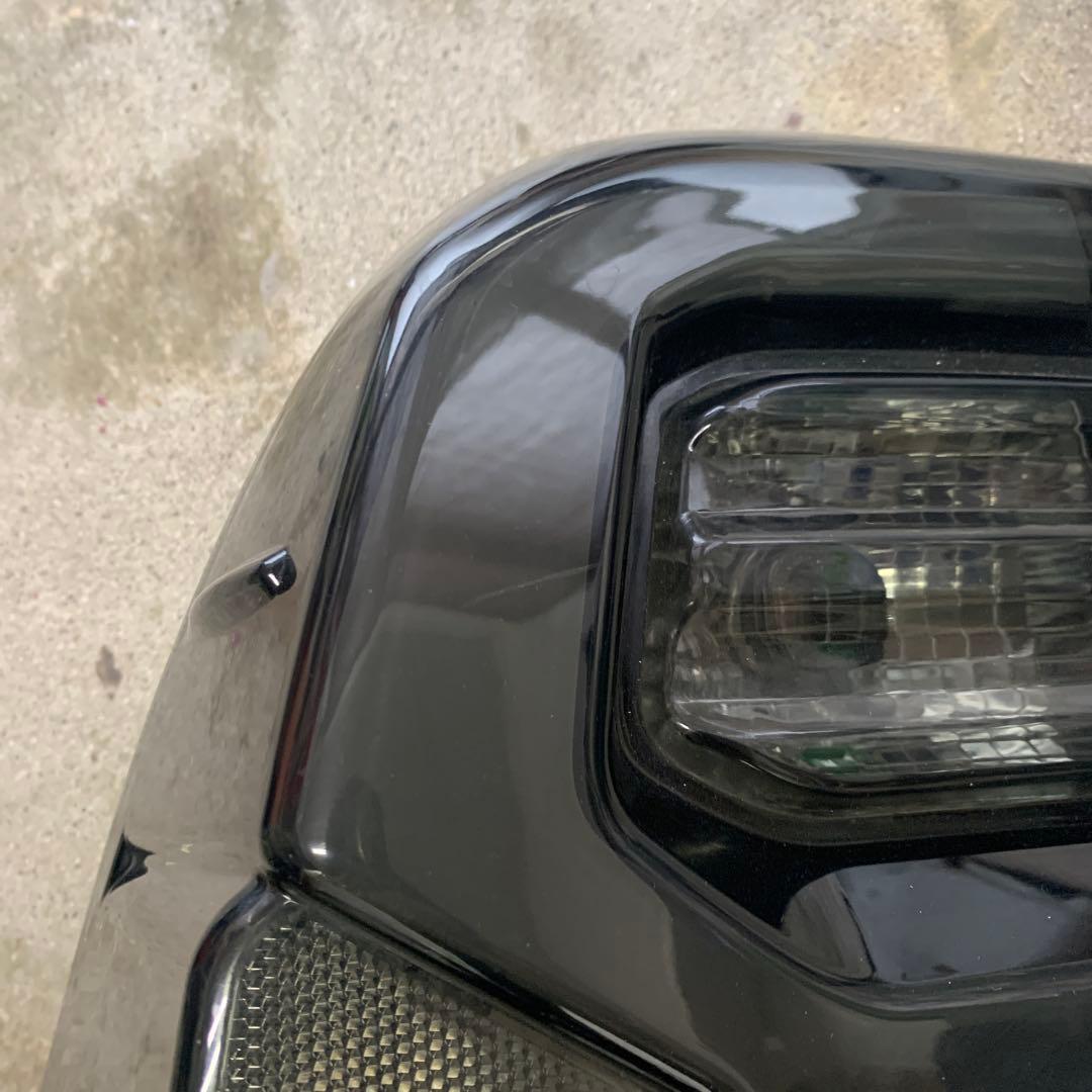 ハイラックスgun125ブラックテールランプ スモークレンズ左右　　　早い物勝ち