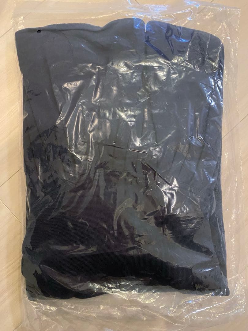 人気色　未開封試着無　angielala LULU ぺプラムスウェット　ネイビー