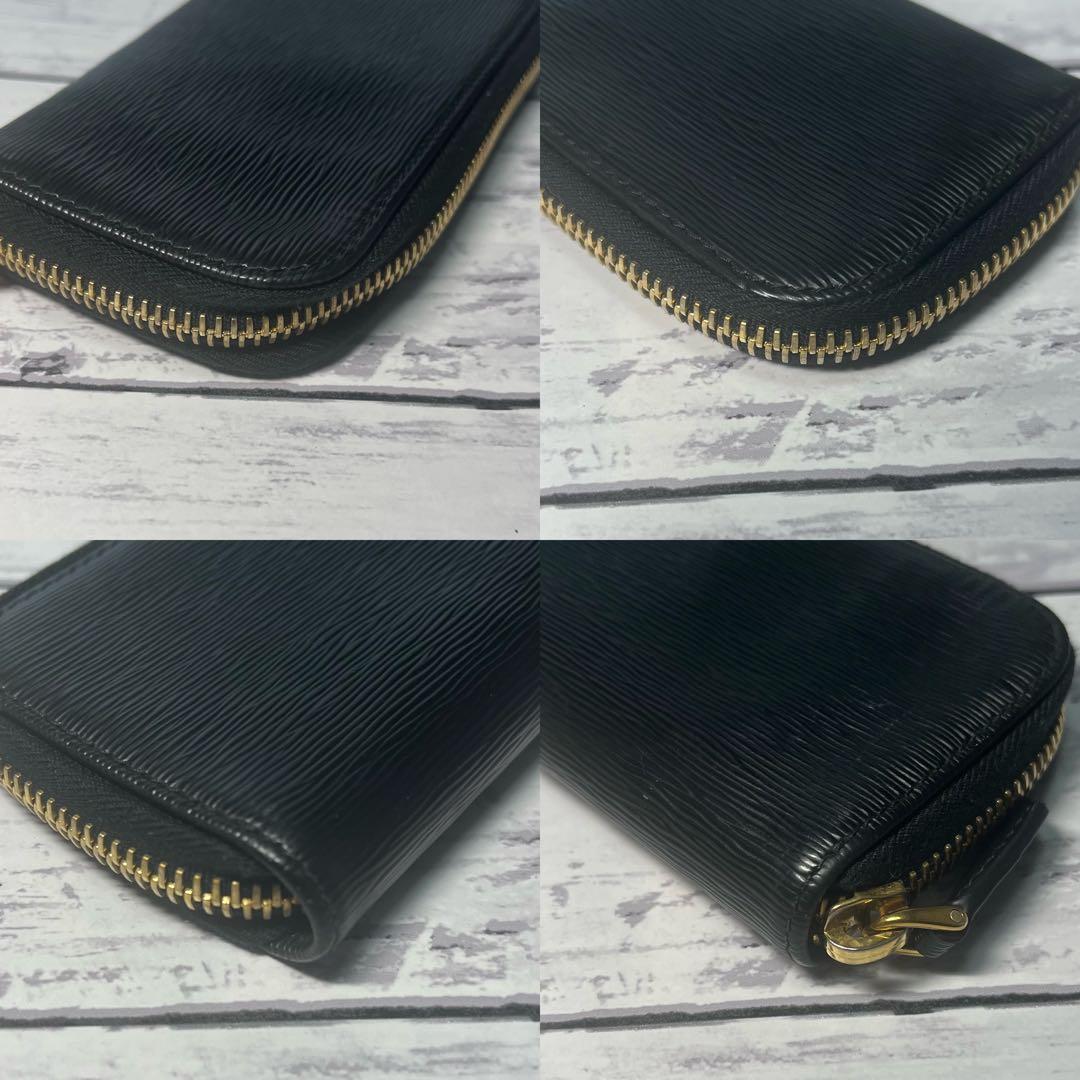 プラダ 6連キーケース エピ風 ブラック