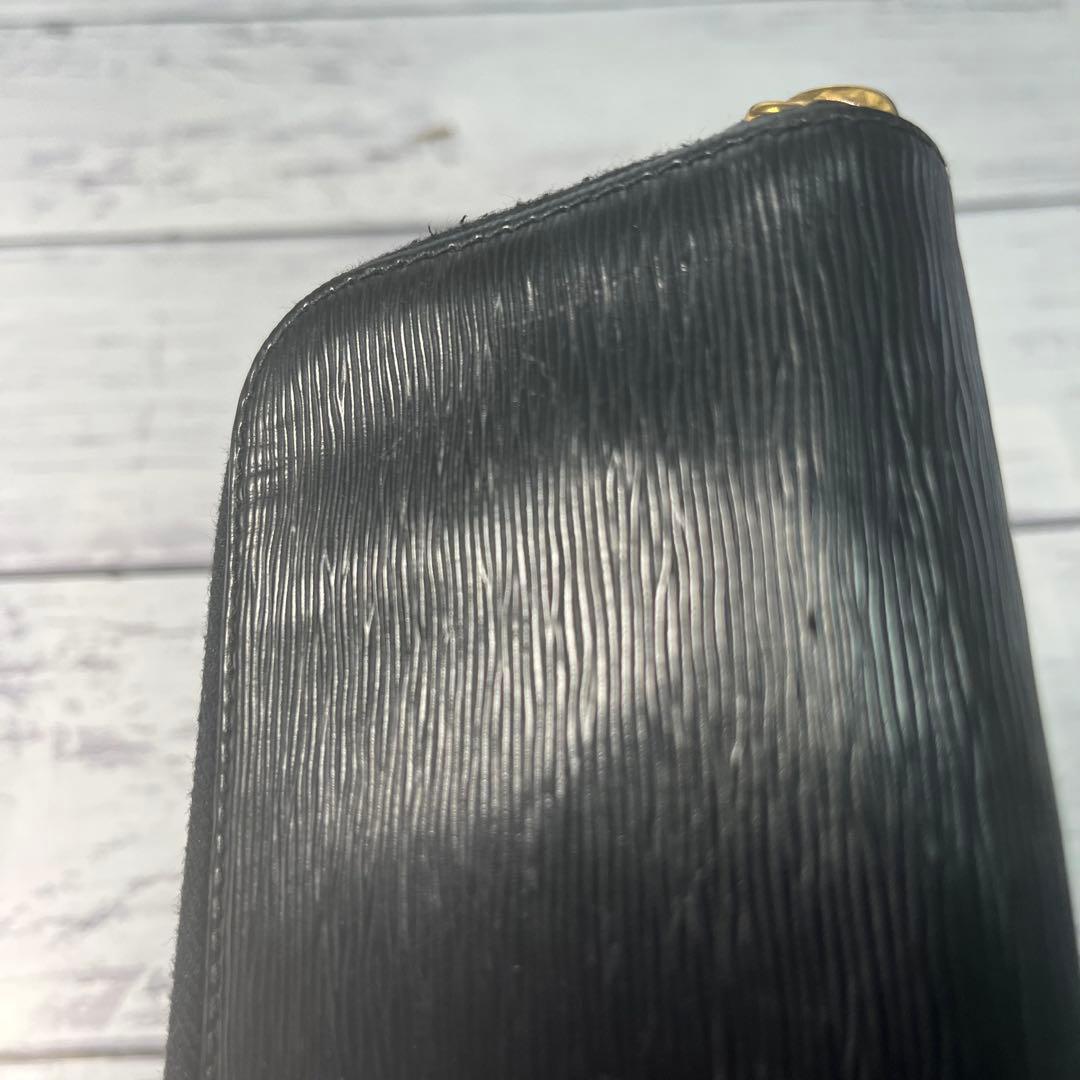 プラダ 6連キーケース エピ風 ブラック