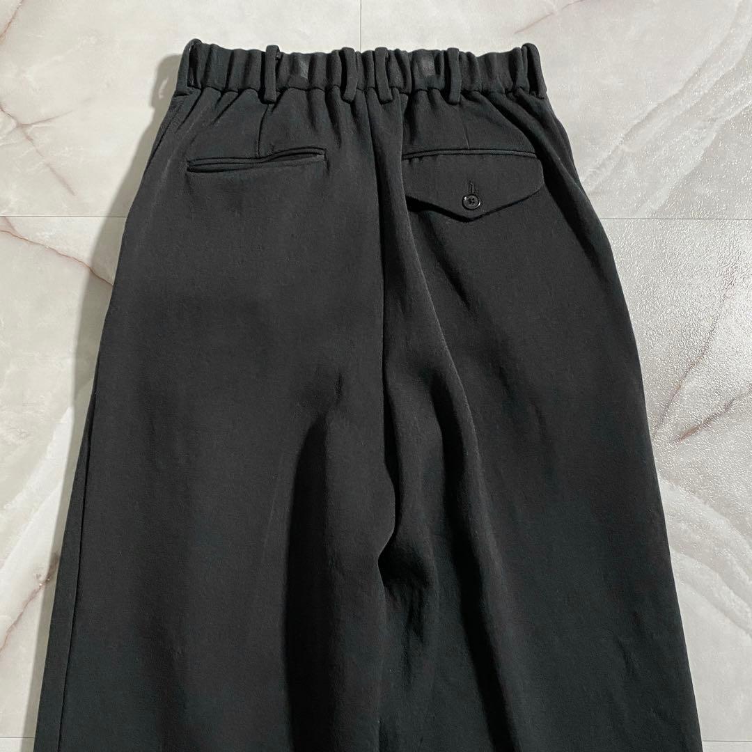 A18328 美品 マーカウェア 22AW プリーテッドワイドトラウザーズパンツ