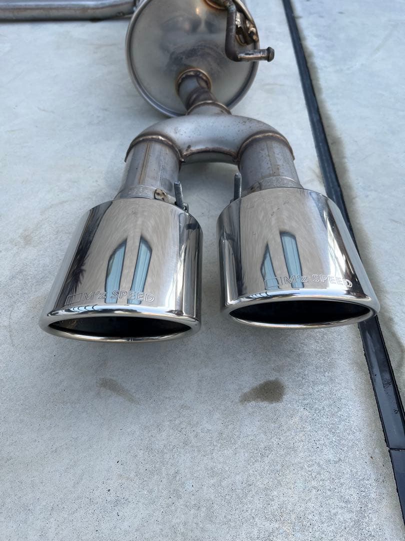 期間限定値下げ　プリウスα マフラー　m'z SPEED zvw41 zvw40