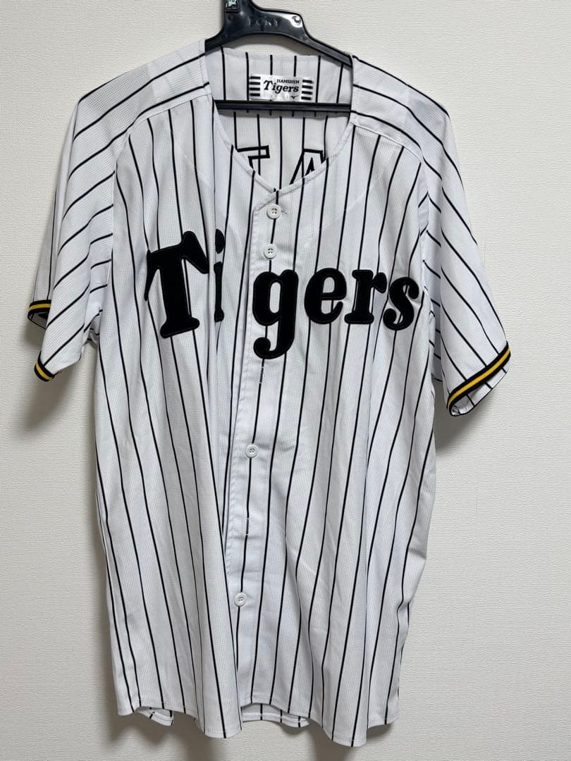 阪神タイガース　佐藤輝明選手ユニフォーム　Lサイズ