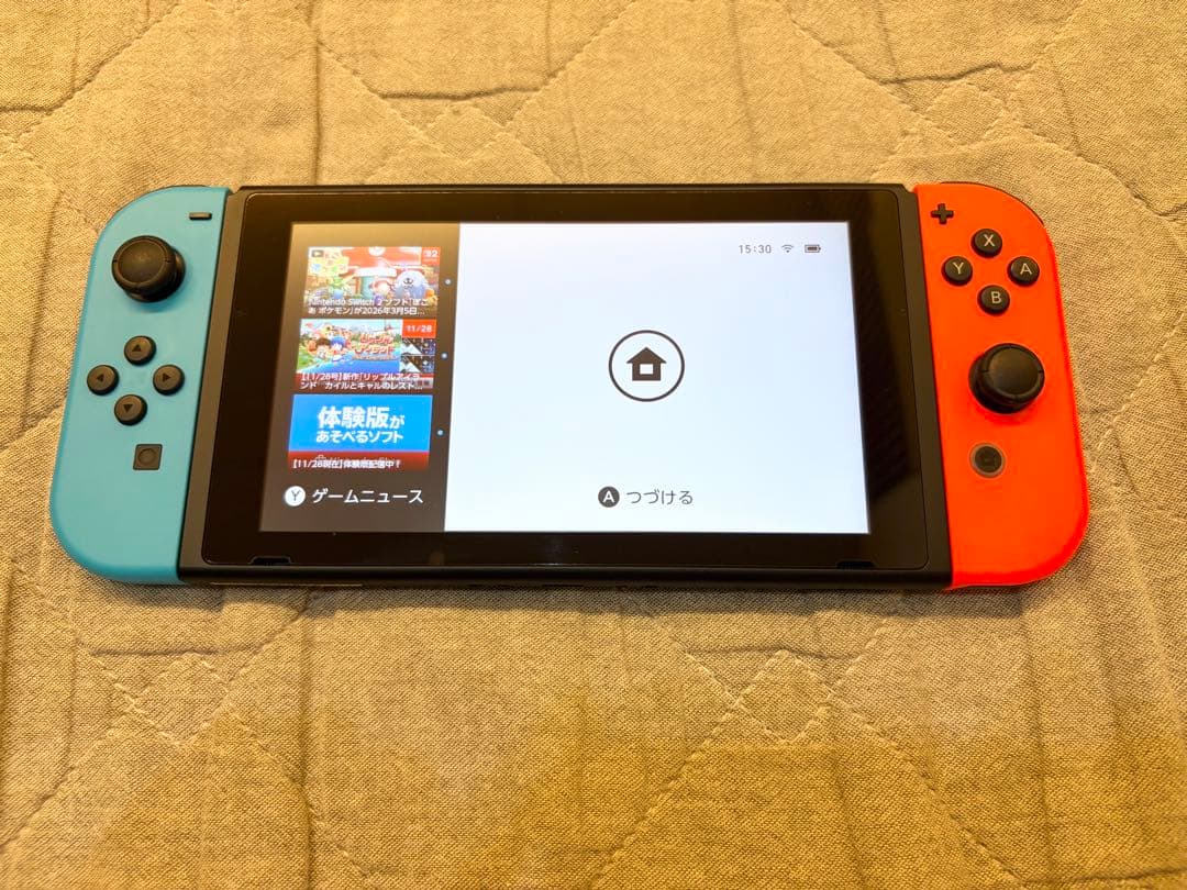 ぴ*様 Nintendo Switch 本体 ネオンブルー・レッド