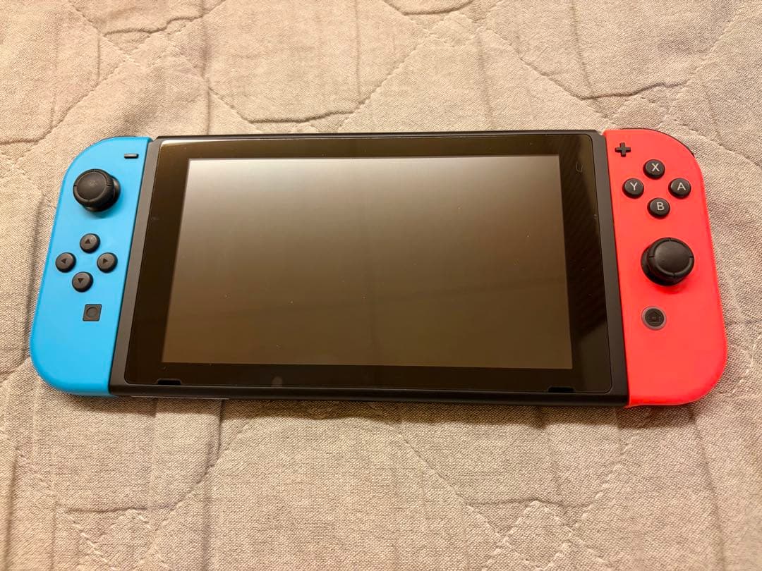 ぴ*様 Nintendo Switch 本体 ネオンブルー・レッド