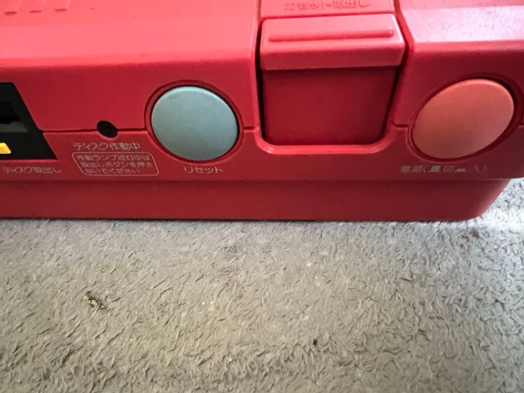 ツインファミコン動作品　レッド