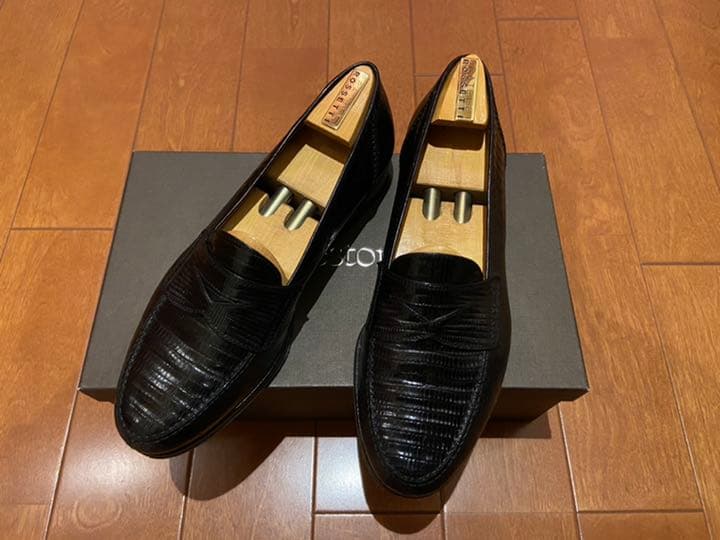 フラテッリ　ロセッティ　ローファー　リザード　黒　純正シューツリー付き
