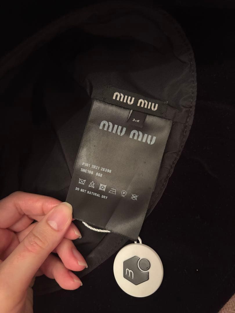 【鑑定済】【ほぼ未使用】MIU MIU ベルベット バケットハット M
