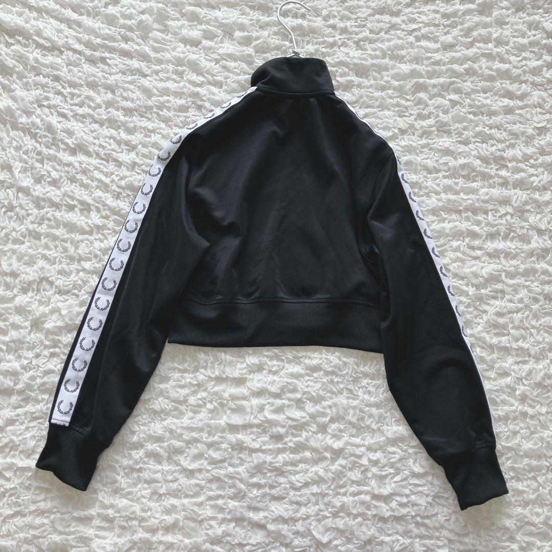 トップス FRED PERRY CROPPED TAPED TRACK JACKET