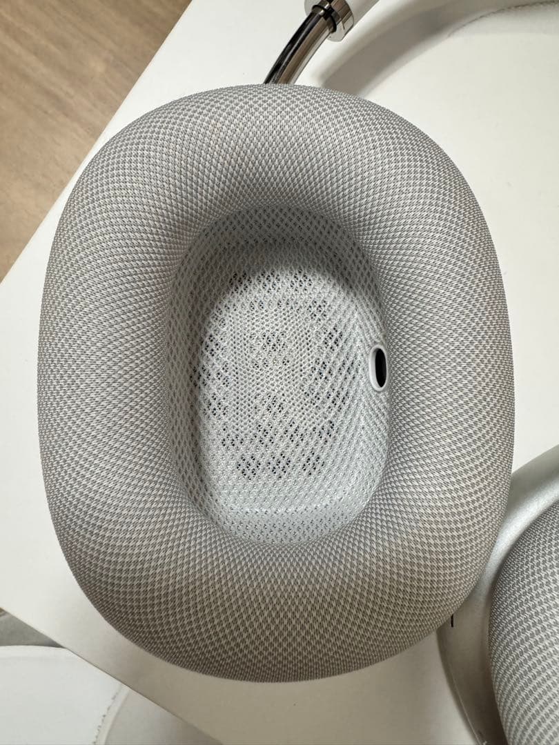 Apple AirPods Max シルバー　正規品　イヤーパッドほぼ新品