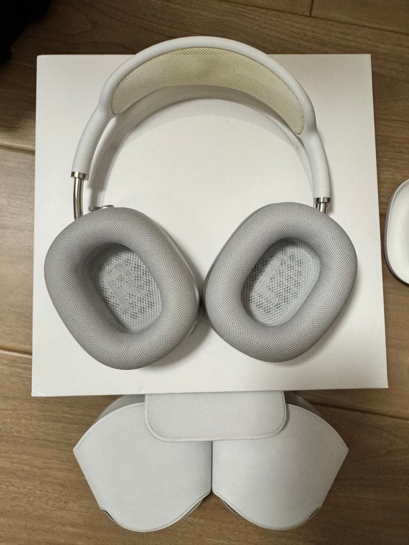 Apple AirPods Max シルバー　正規品　イヤーパッドほぼ新品