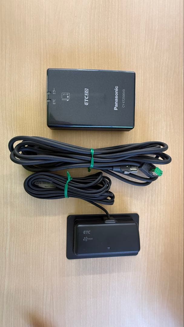 【美品)Panasonic フローティング10インチナビ、光ビーコン付ETC