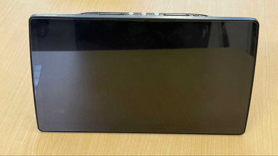 【美品)Panasonic フローティング10インチナビ、光ビーコン付ETC