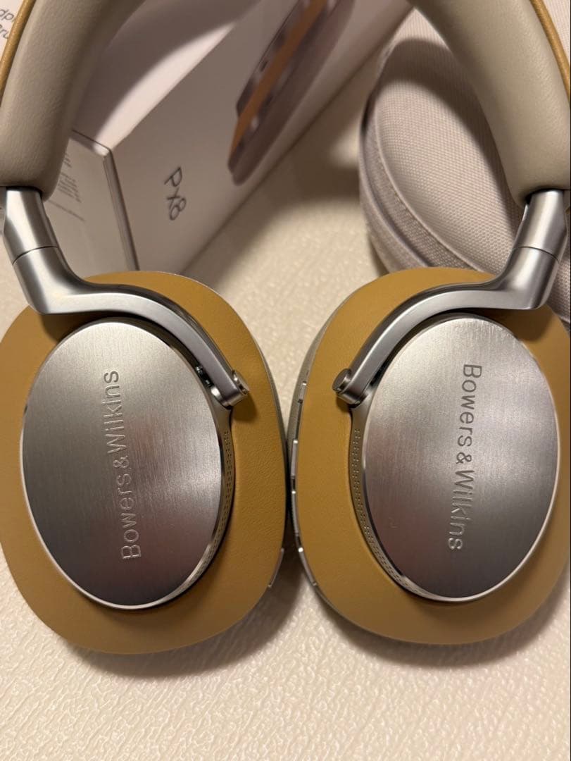 b&w Bowers & Wilkins px8 ワイヤレスヘッドフォン タン