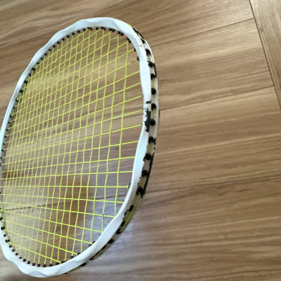 バドミントンラケット インフェルノライト