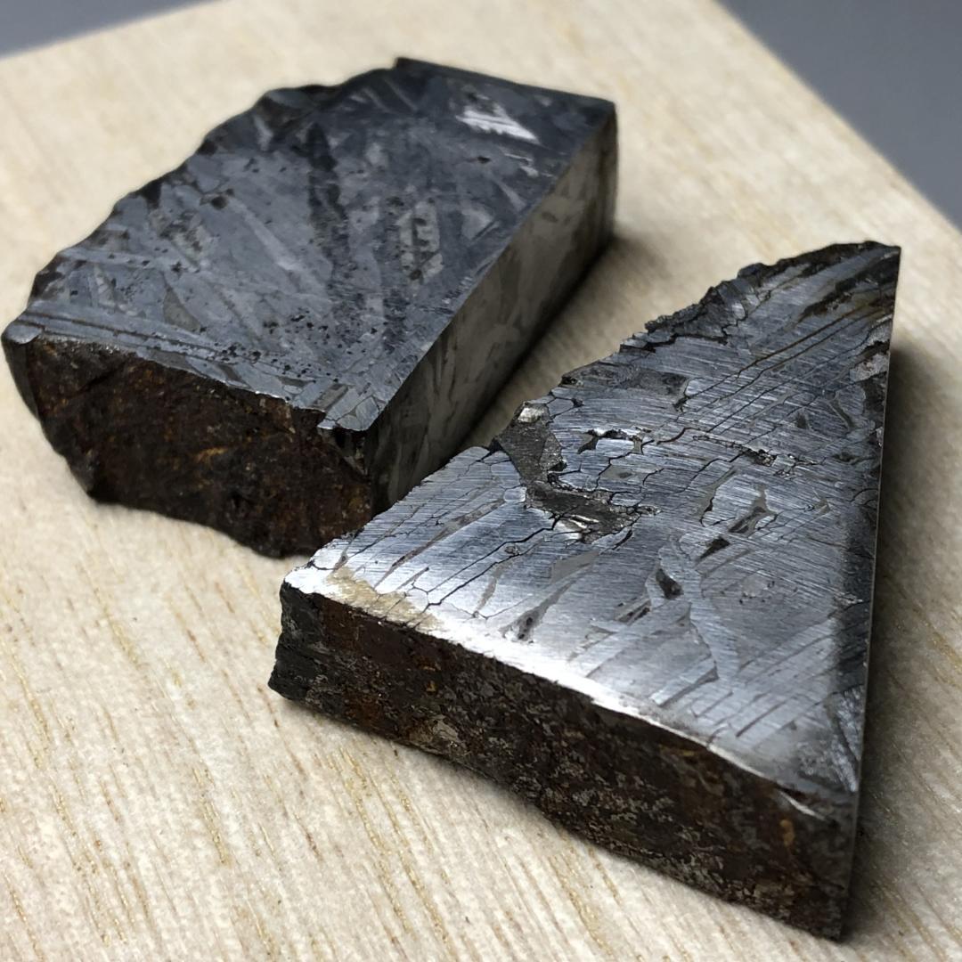 N*I様 アルタイ隕石 鉄隕石　外皮付き隕石　原石　2点纏め　重さ約87ｇ