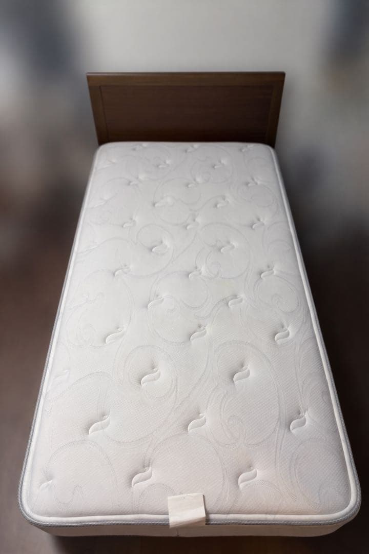 シモンズ シングルサイズ マットレス+フレーム(セット販売) 収納付き