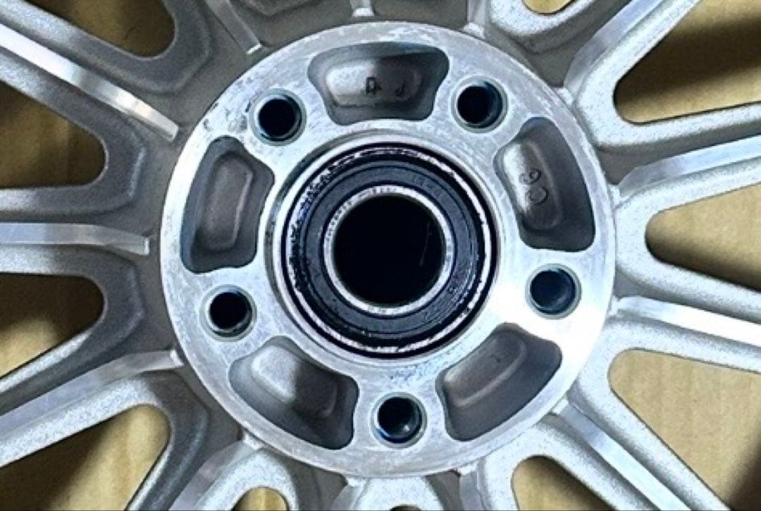 スポーツスター　リアホイールT16×3.00