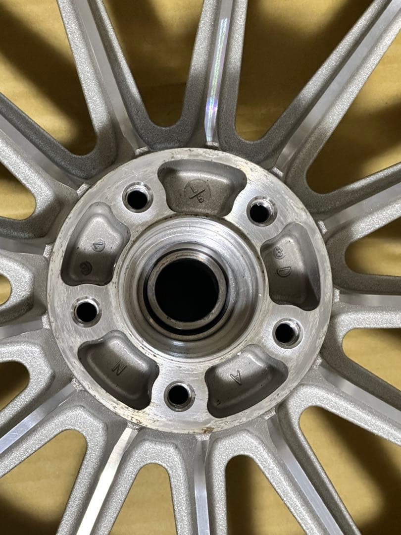 スポーツスター　リアホイールT16×3.00