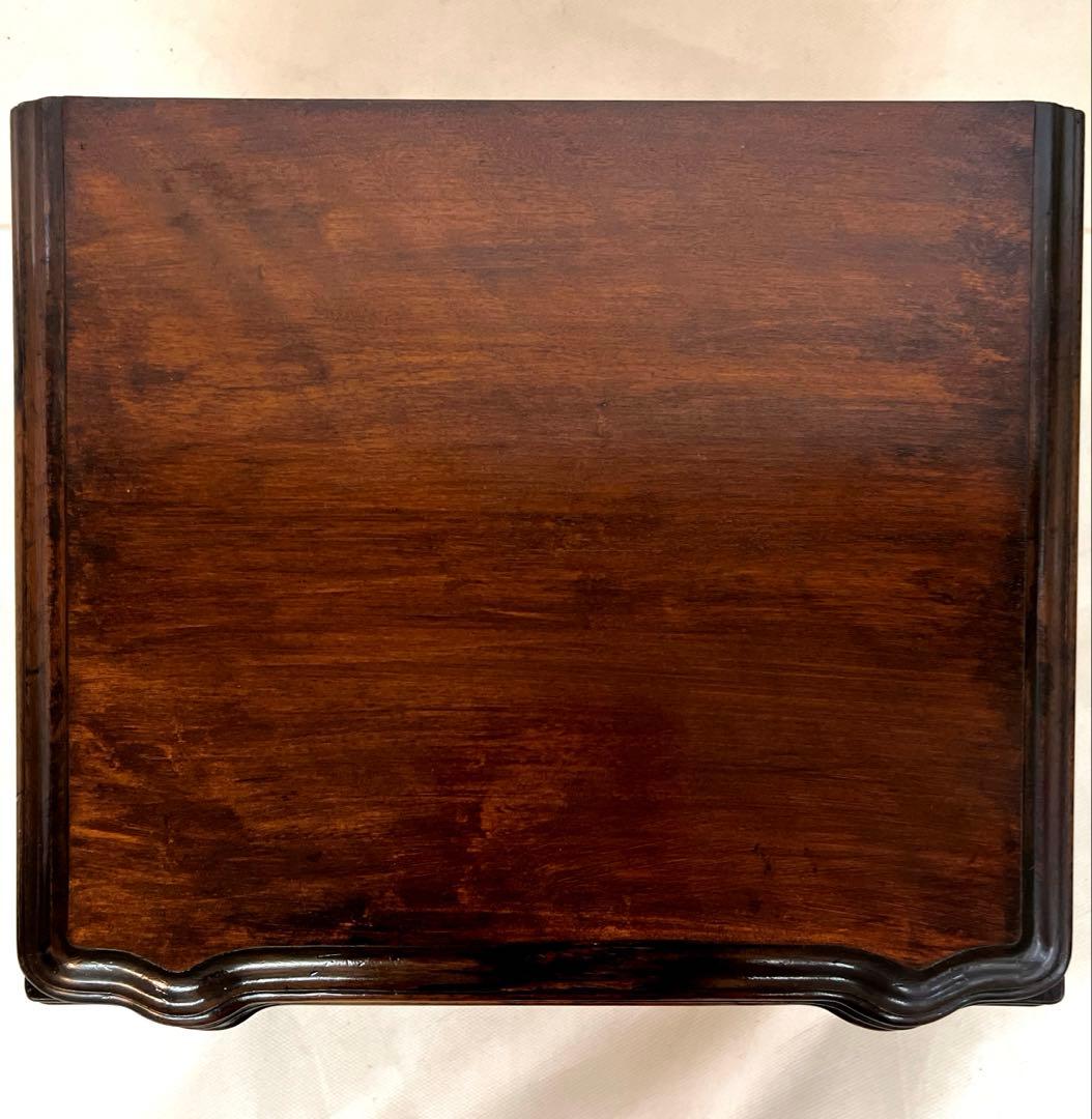 小ぶりなテーブル・コレクション・開閉収納テーブル