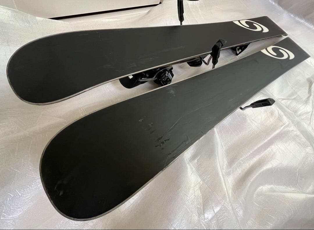 c*2様 SALOMON SBOARD 99 ショートスキー　ビィンディング付き