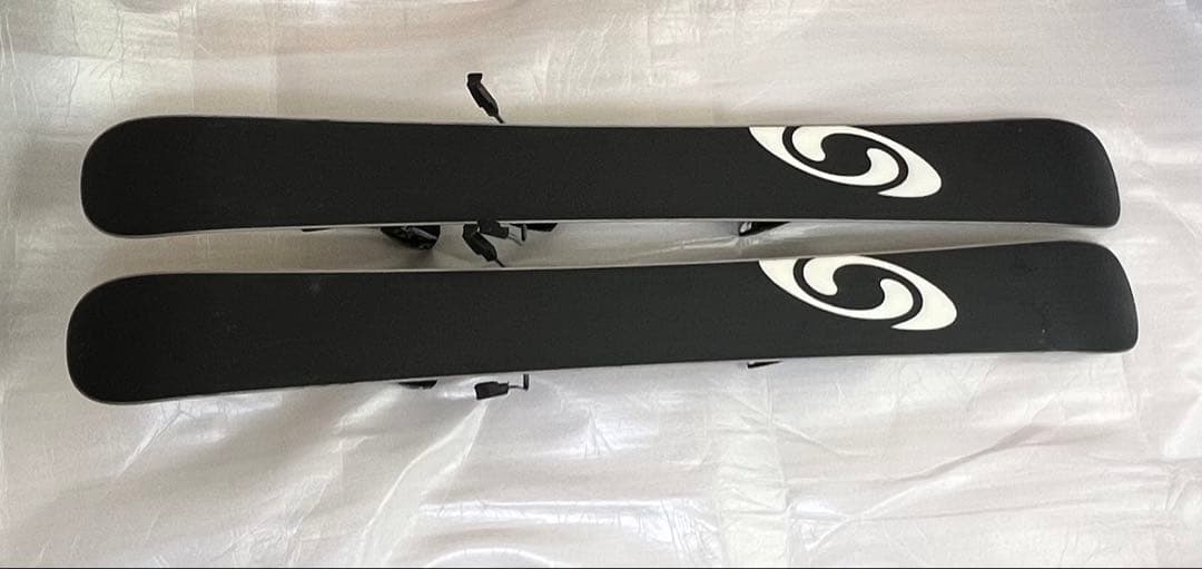 c*2様 SALOMON SBOARD 99 ショートスキー　ビィンディング付き