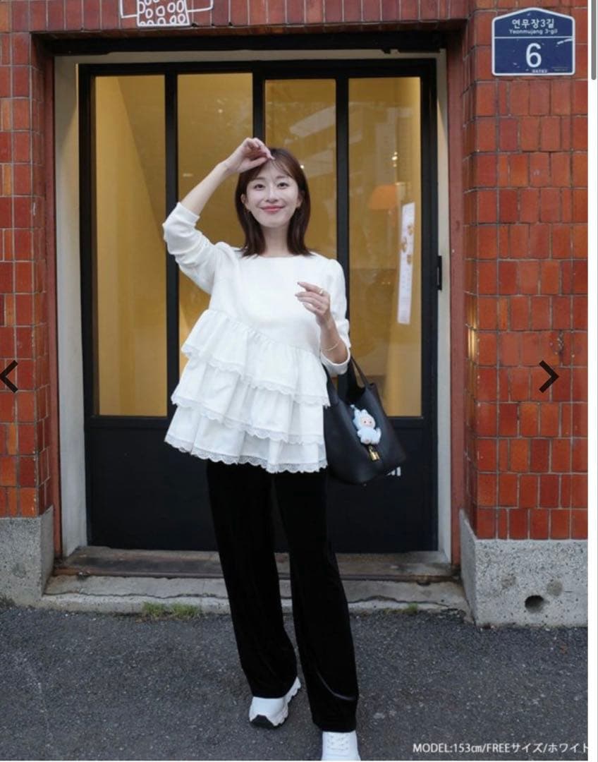 saayaコラボ！ボリュームフリルアシメトップス