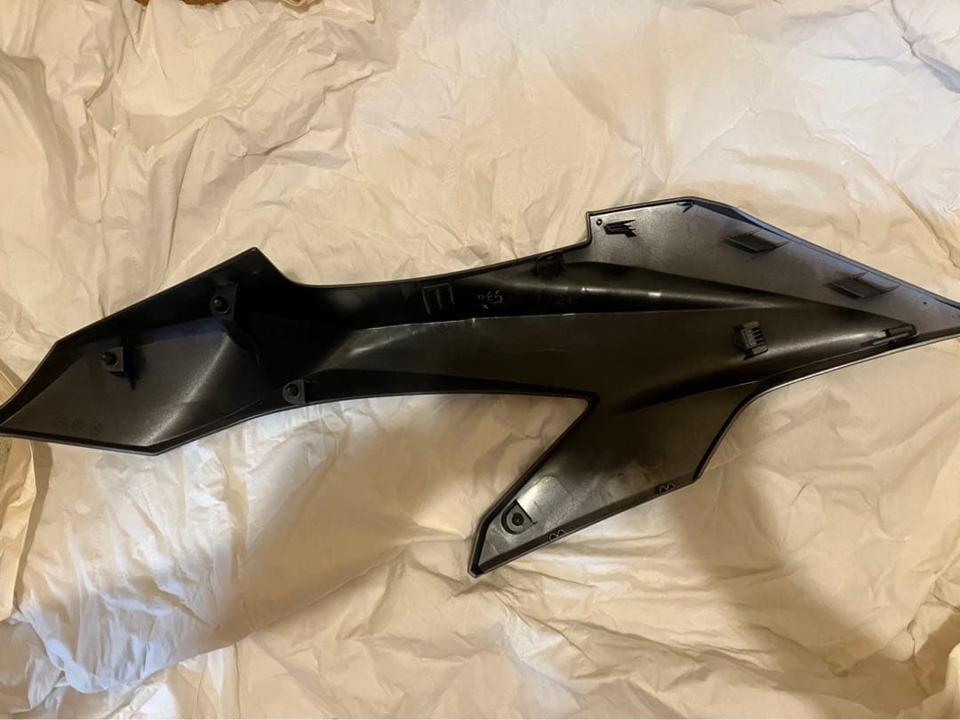 【2020〜2024】Ninja1000SX サイドカウル(グレー) 左側