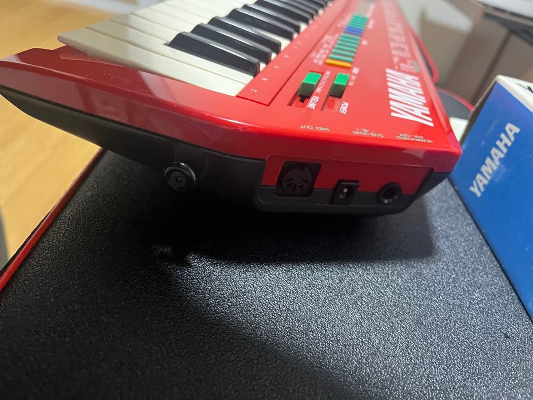 YAMAHA ヤマハ SHS-10 R　ショルダーキーボード